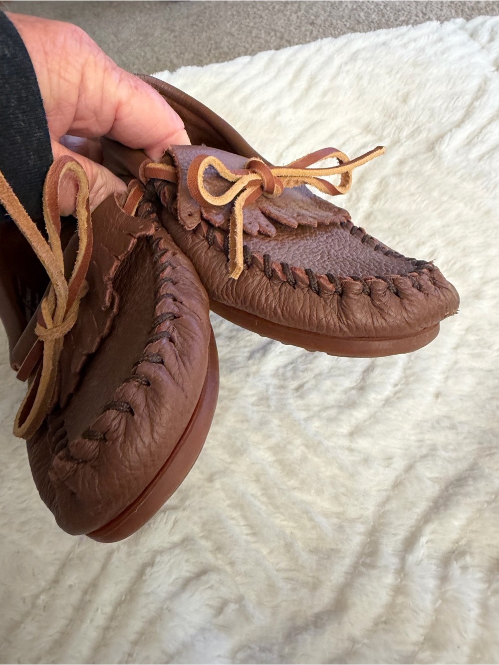 Minnetonka Women’s Deerskin Kilty Moccasins Driving Loafers. Worn Once. SZ 7. - Picture 6 of 7